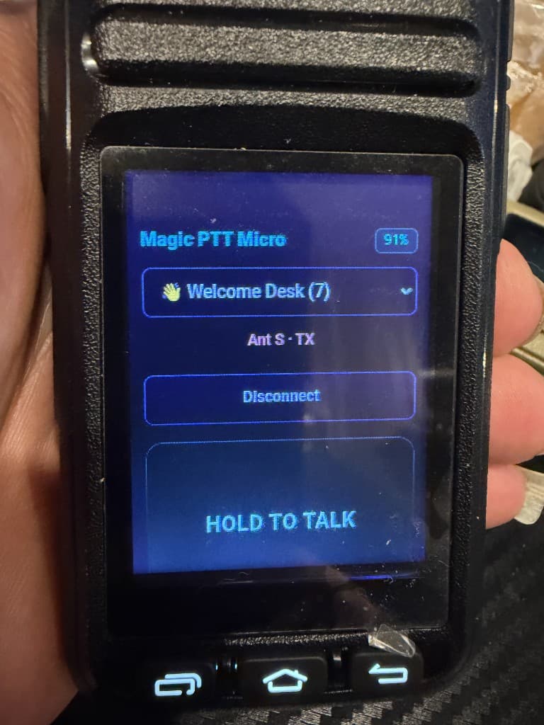 Hiroyasu HI-B8 in hand running Magic PTT Micro